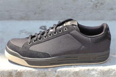 Adidas originals Rod Laver black